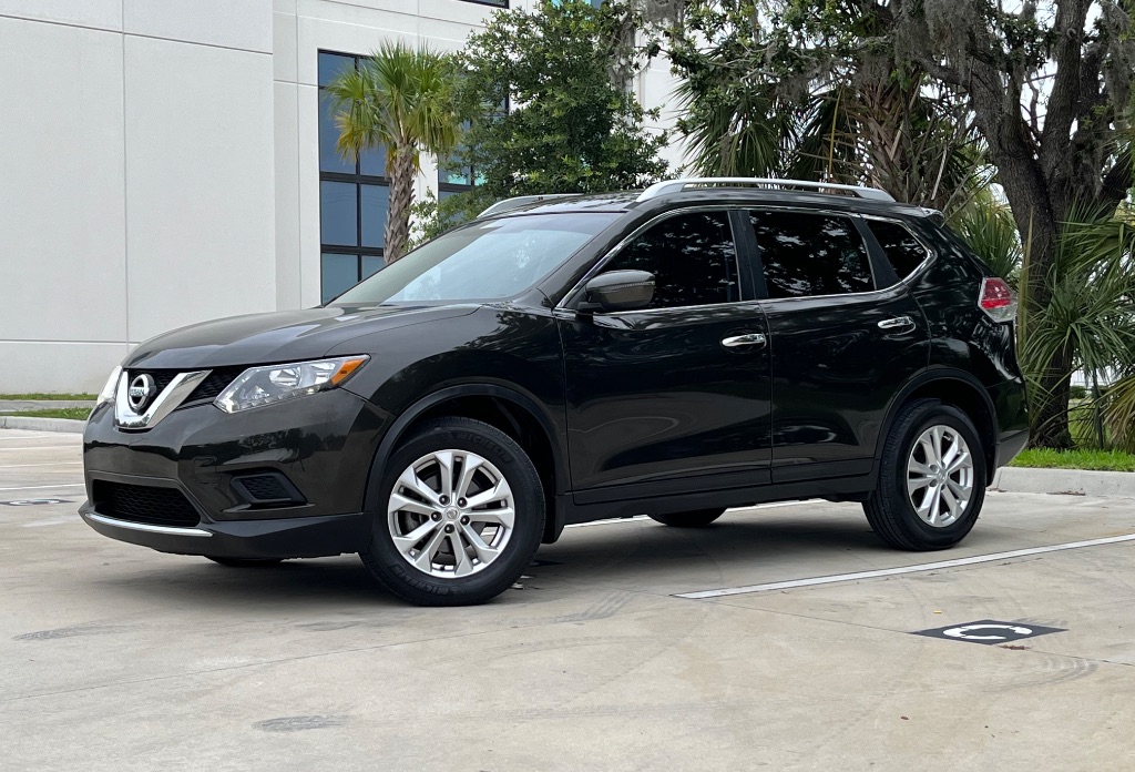 2016 Nissan Rogue - $9,295