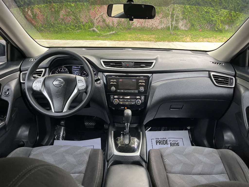 2016 Nissan Rogue - $9,295