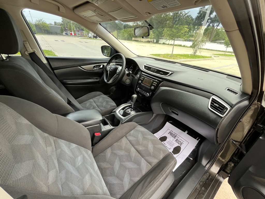 2016 Nissan Rogue - $9,295
