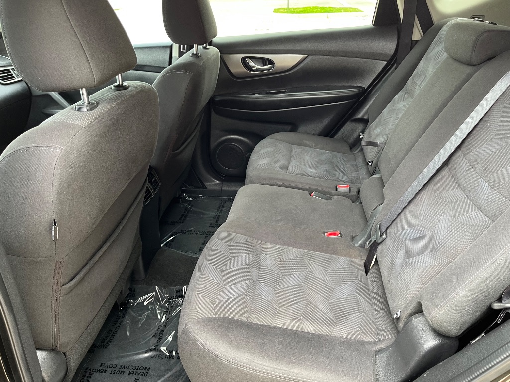 2016 Nissan Rogue - $9,295