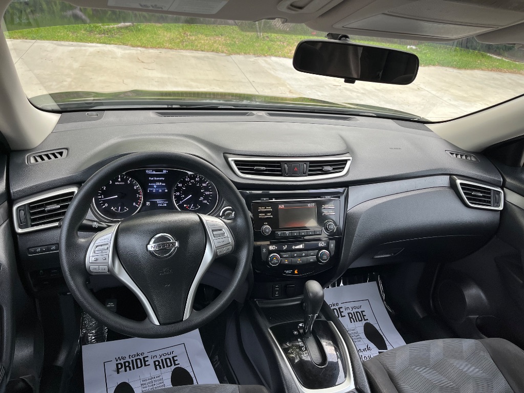 2016 Nissan Rogue - $9,295