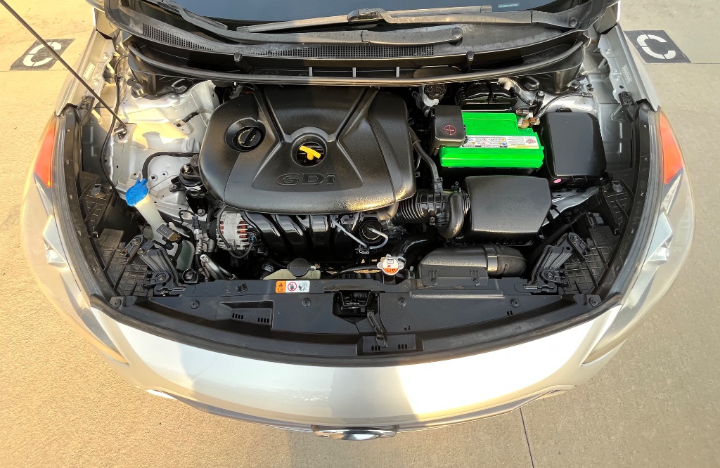 2016 Hyundai Elantra - $7,695