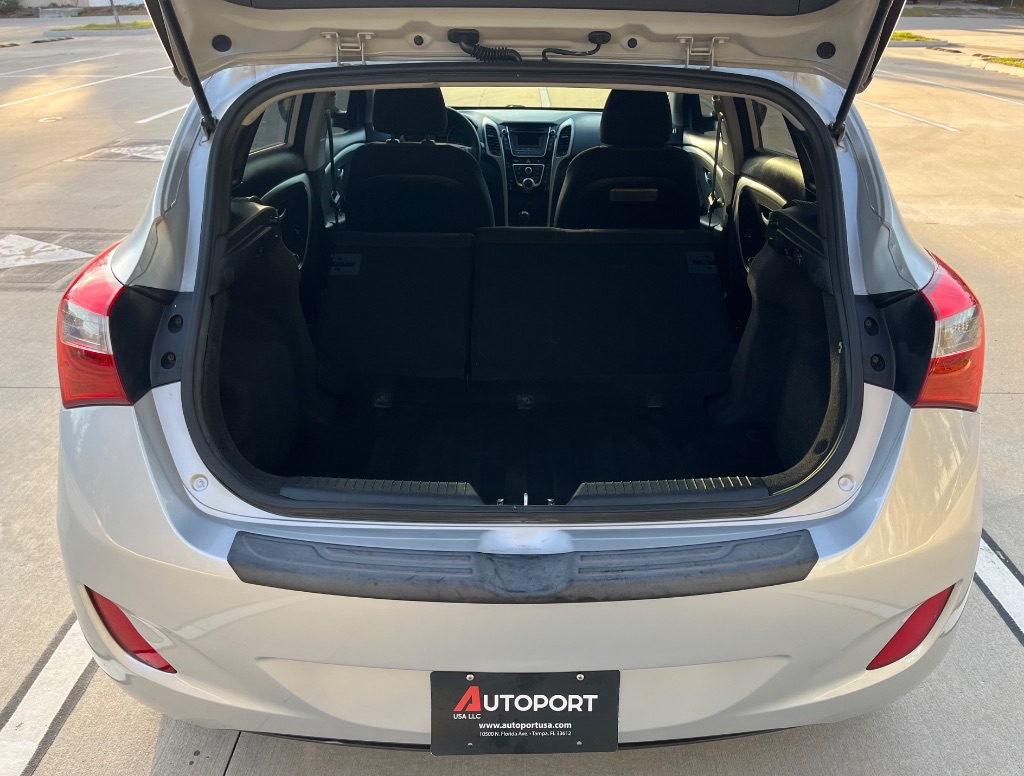 2016 Hyundai Elantra - $7,695