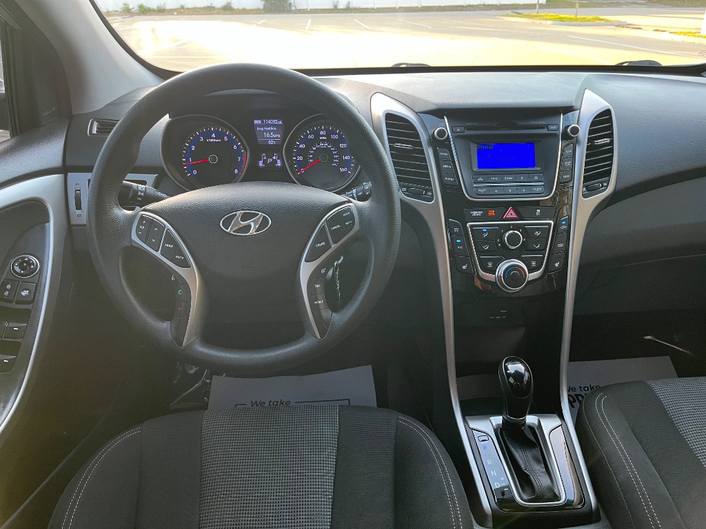 2016 Hyundai Elantra - $7,695