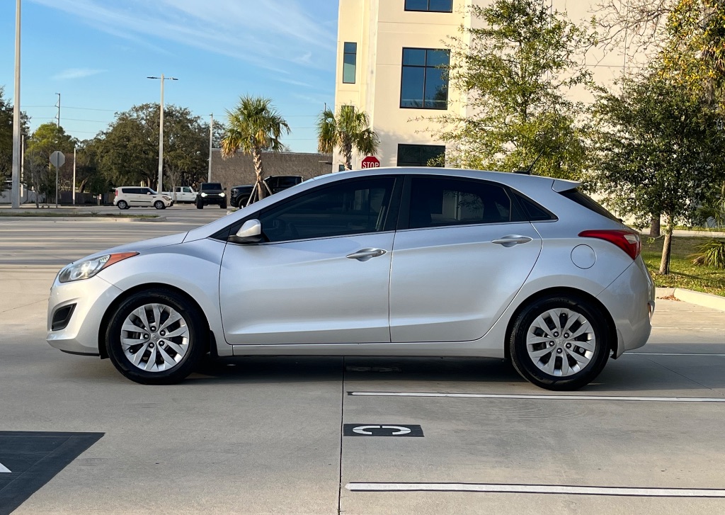 2016 Hyundai Elantra - $7,695