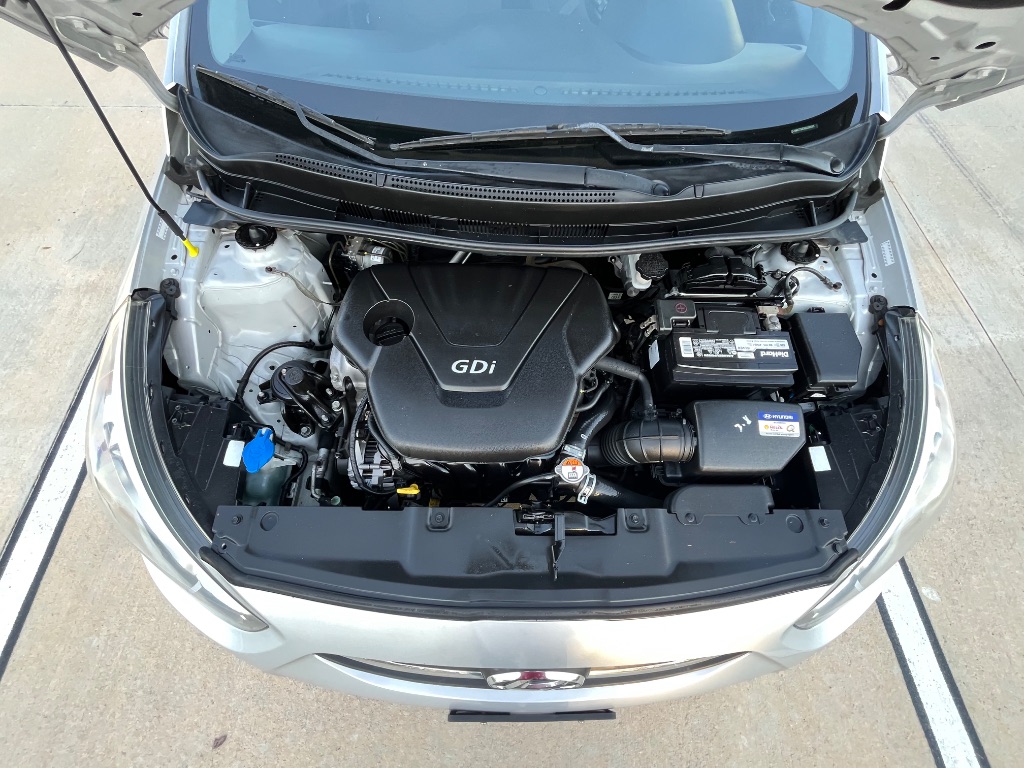2016 Hyundai Accent SE photo