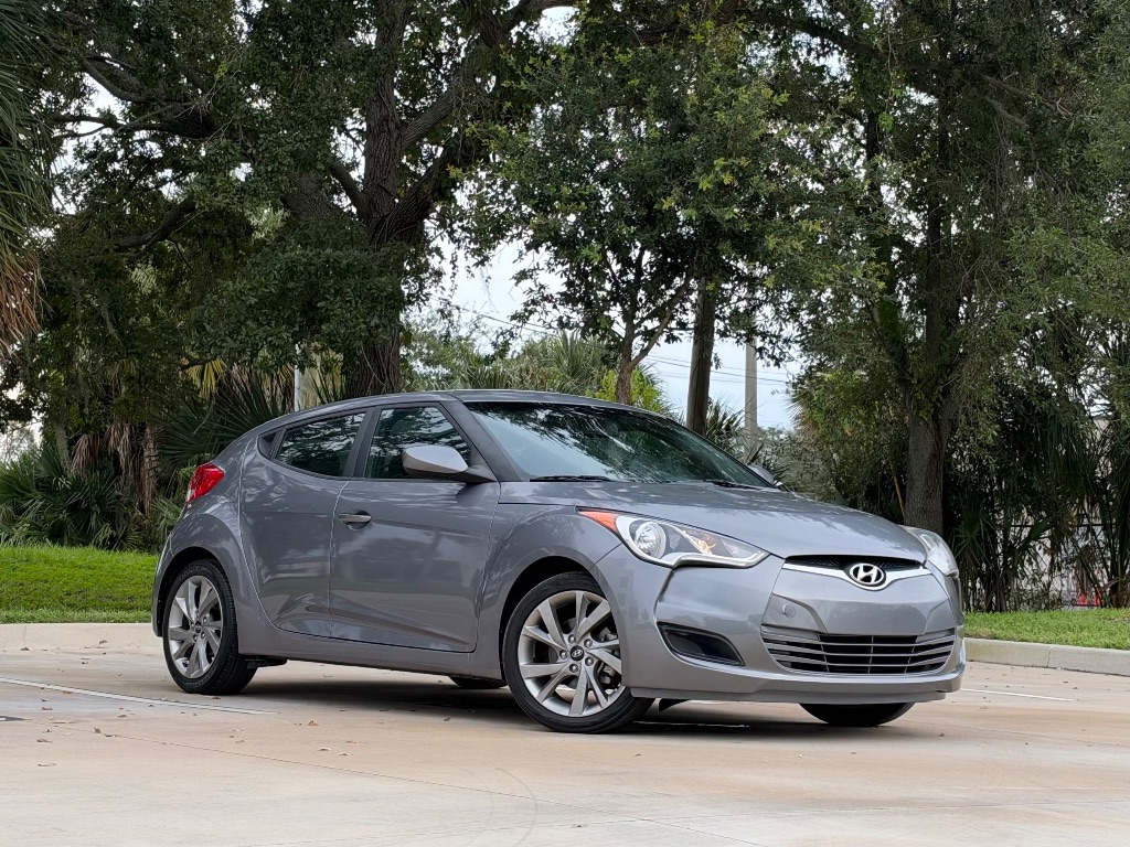 2016 Hyundai Veloster - $6,995