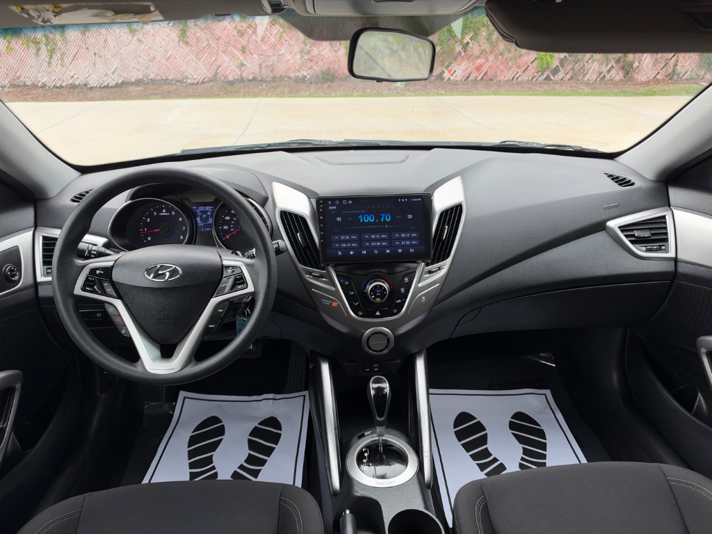 2016 Hyundai Veloster - $6,995