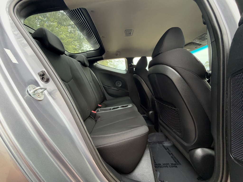 2016 Hyundai Veloster - $6,995