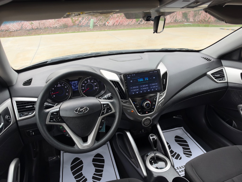 2016 Hyundai Veloster - $6,995
