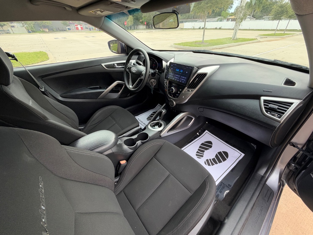 2016 Hyundai Veloster - $6,995
