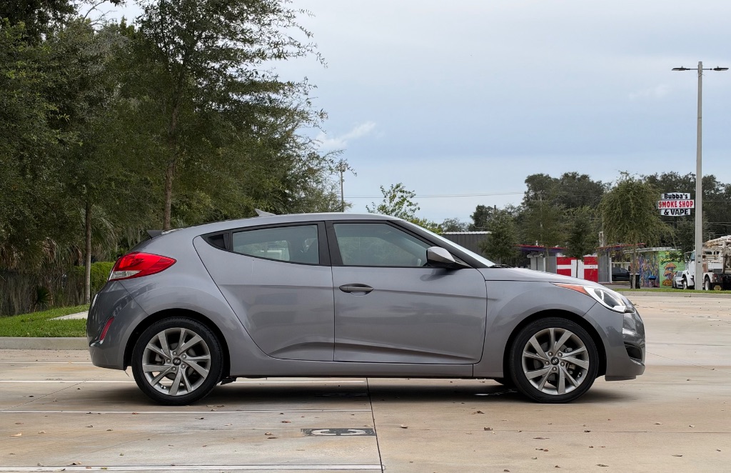 2016 Hyundai Veloster - $6,995