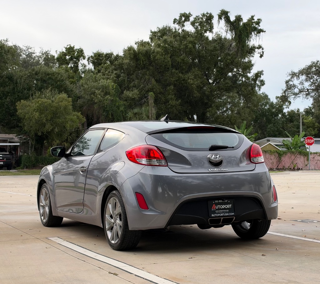 2016 Hyundai Veloster - $6,995