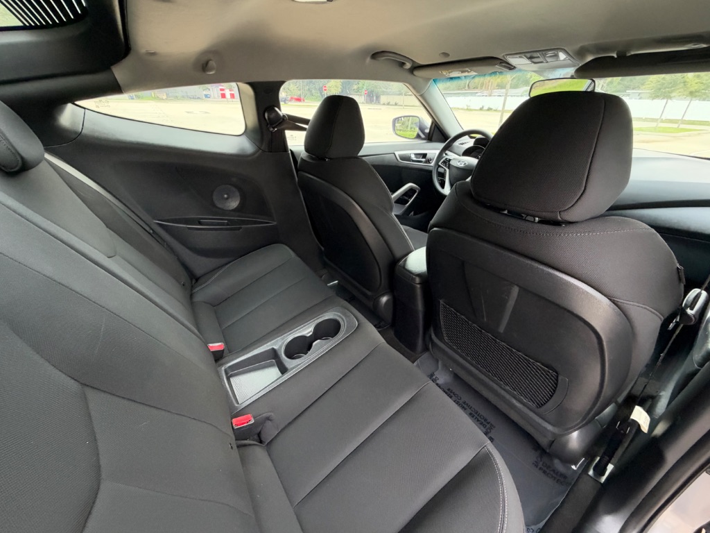 2016 Hyundai Veloster - $6,995