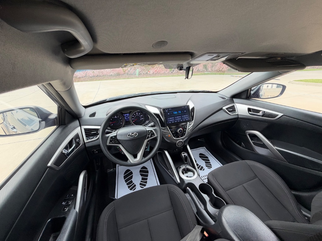 2016 Hyundai Veloster - $6,995