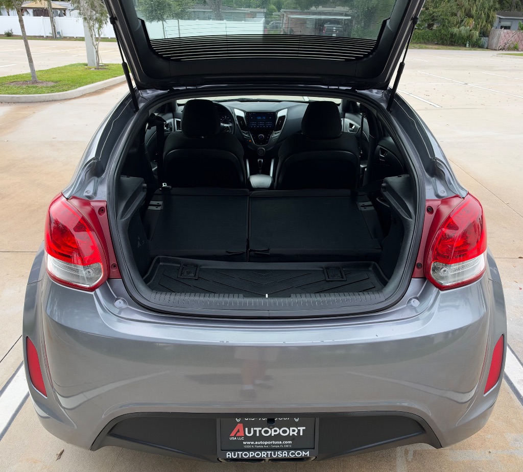2016 Hyundai Veloster - $6,995