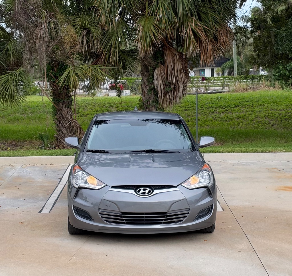 2016 Hyundai Veloster - $6,995