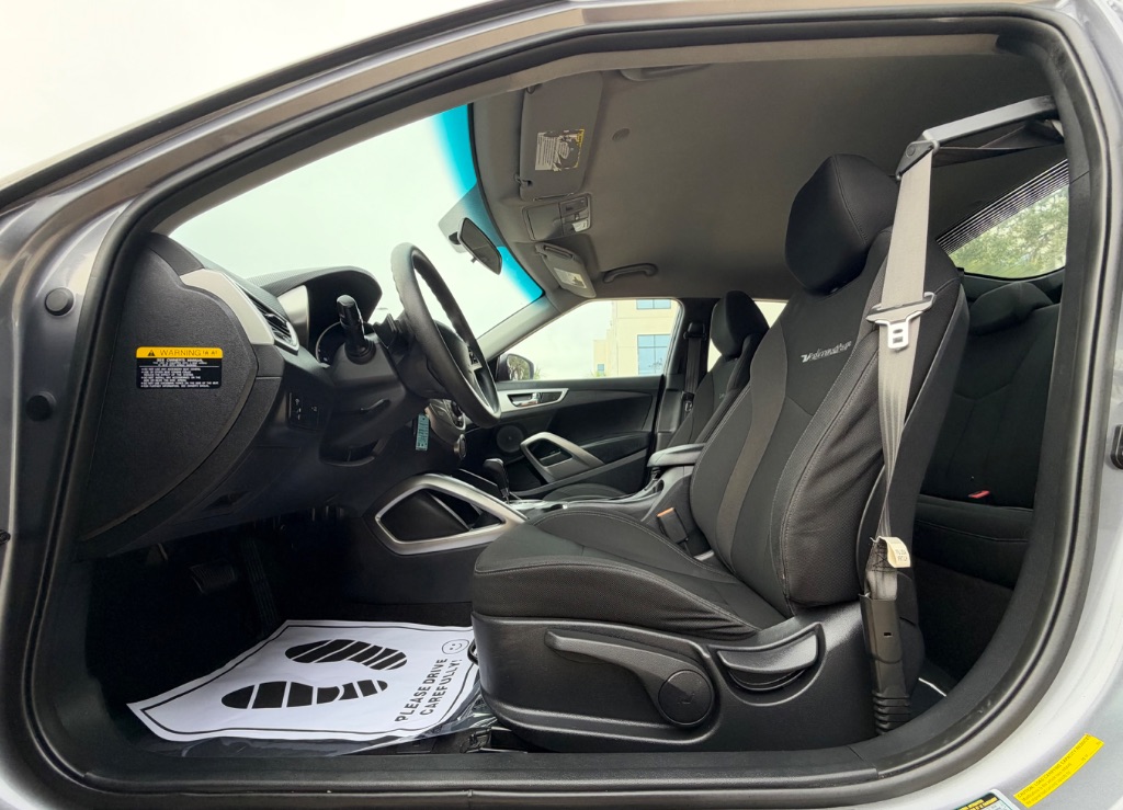 2016 Hyundai Veloster - $6,995