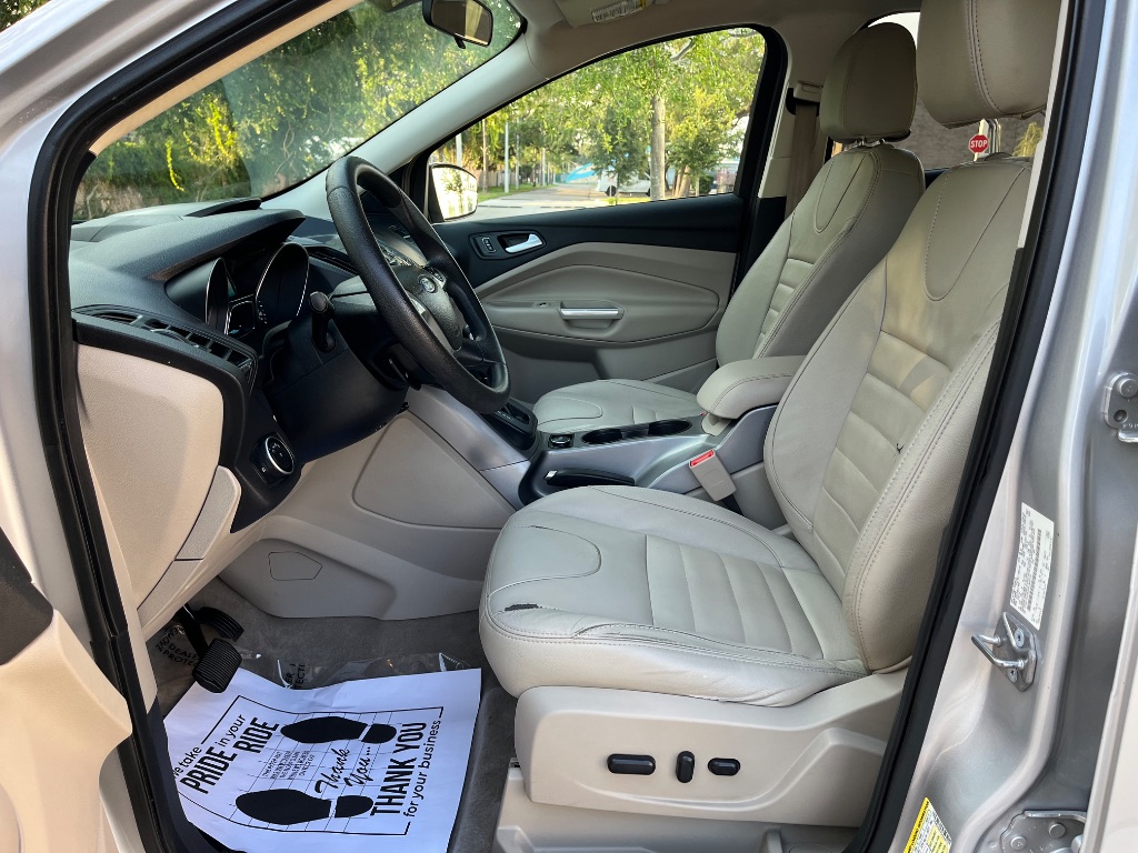 2016 Ford Escape SE photo