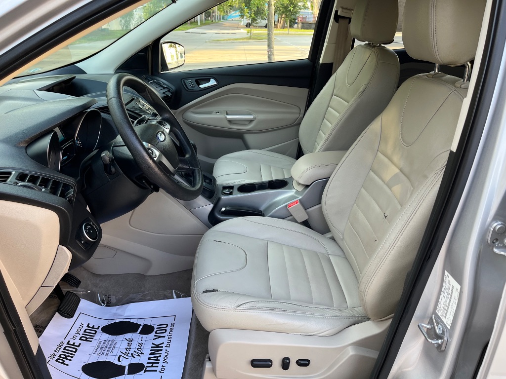 2016 Ford Escape SE photo