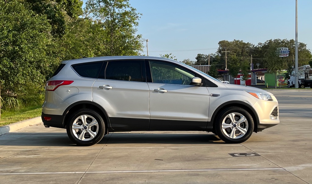 2016 Ford Escape SE photo