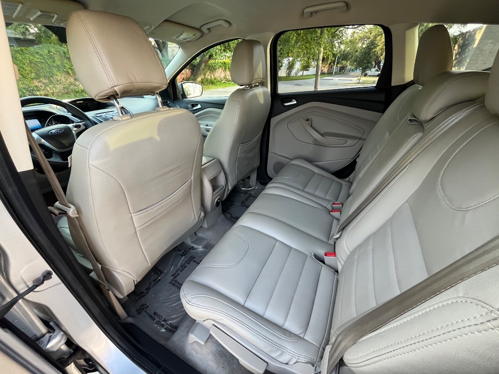 2016 Ford Escape SE photo