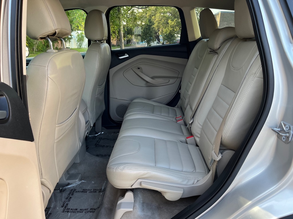2016 Ford Escape SE photo