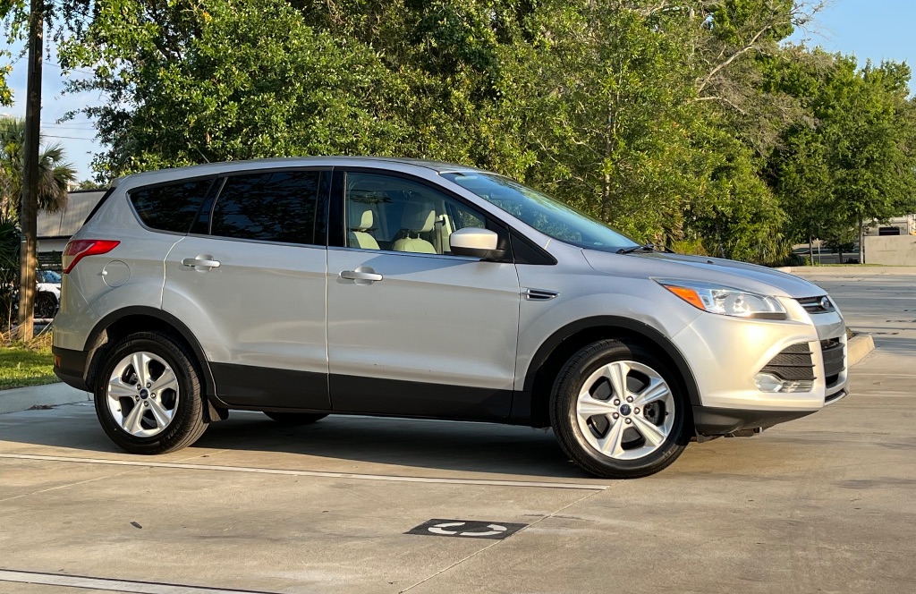 2016 Ford Escape SE photo