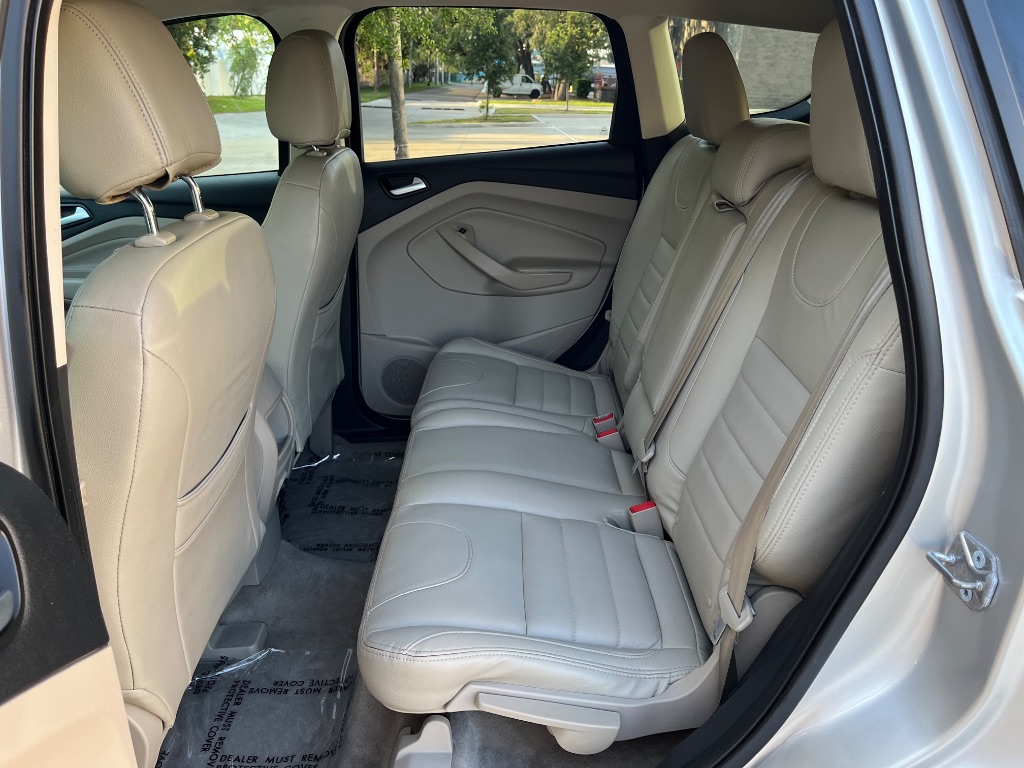 2016 Ford Escape SE photo