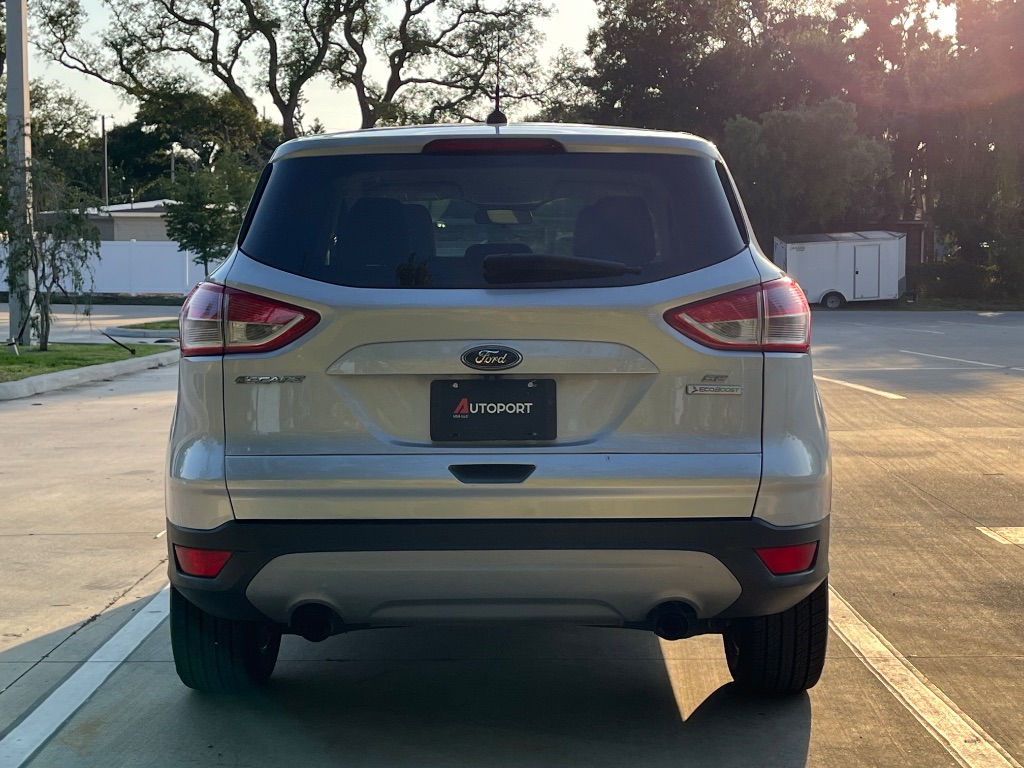 2016 Ford Escape SE photo
