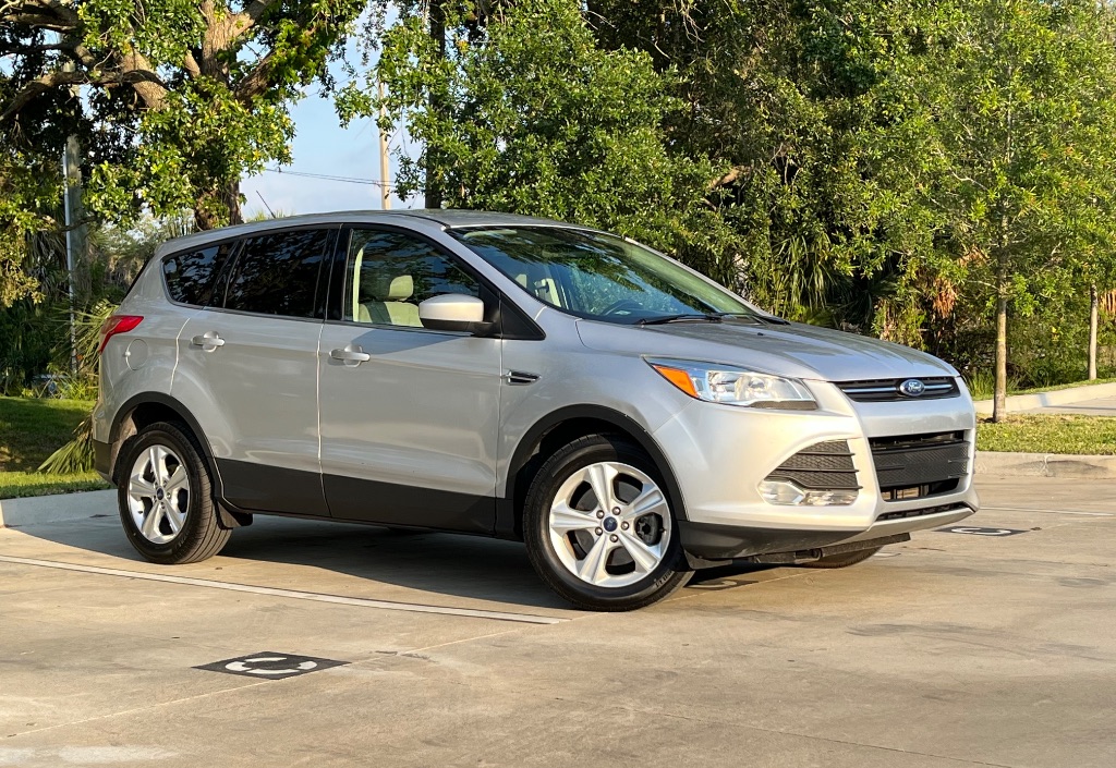2016 Ford Escape SE photo