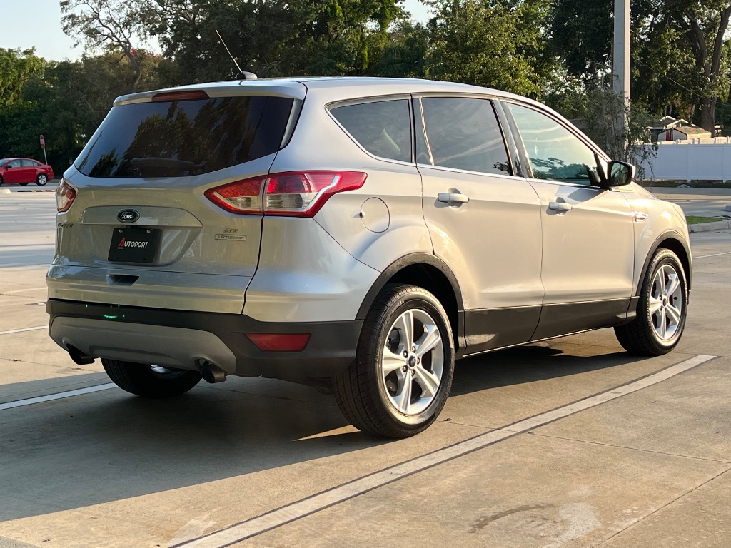 2016 Ford Escape SE photo