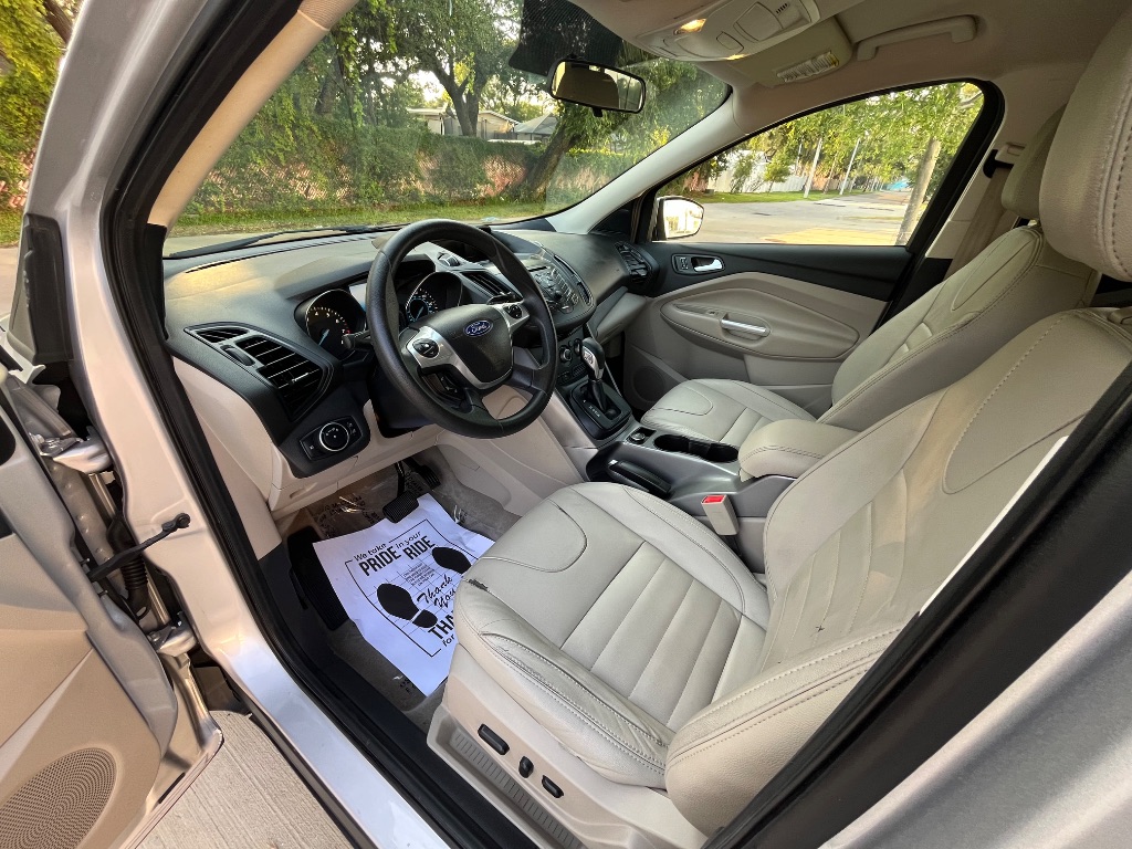 2016 Ford Escape SE photo