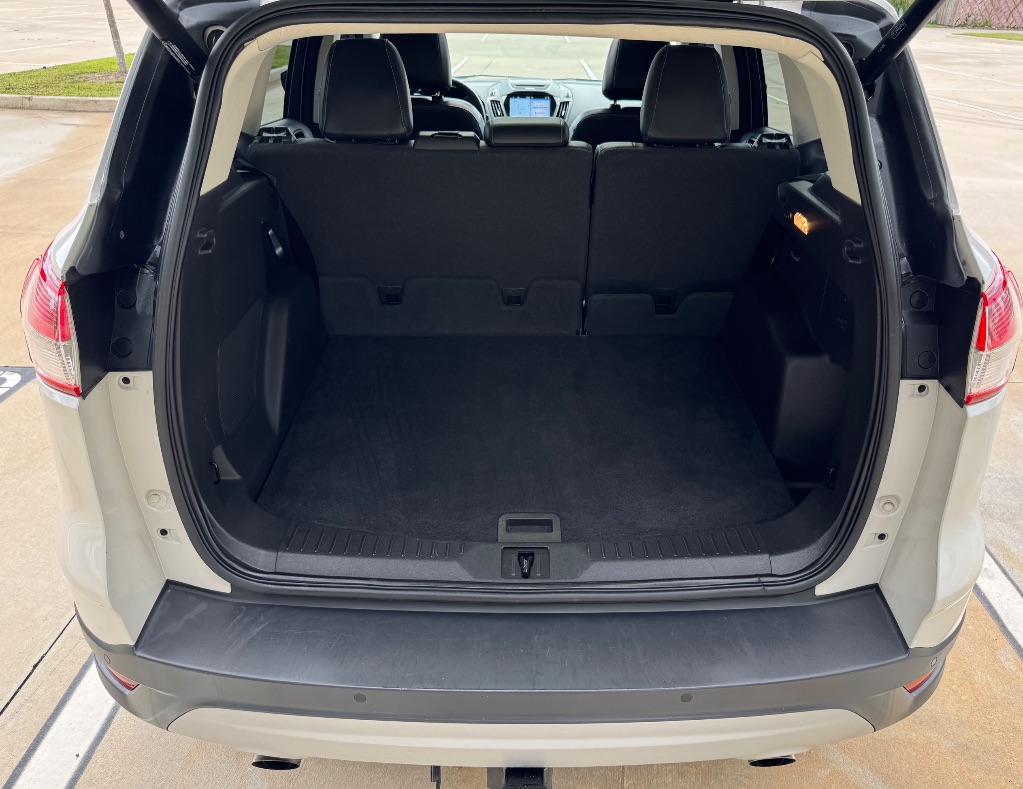 2016 Ford Escape - $8,395