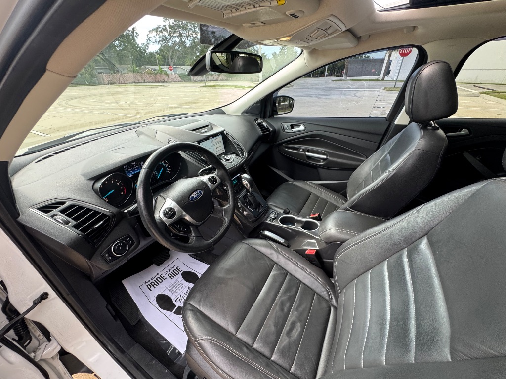 2016 Ford Escape - $8,395