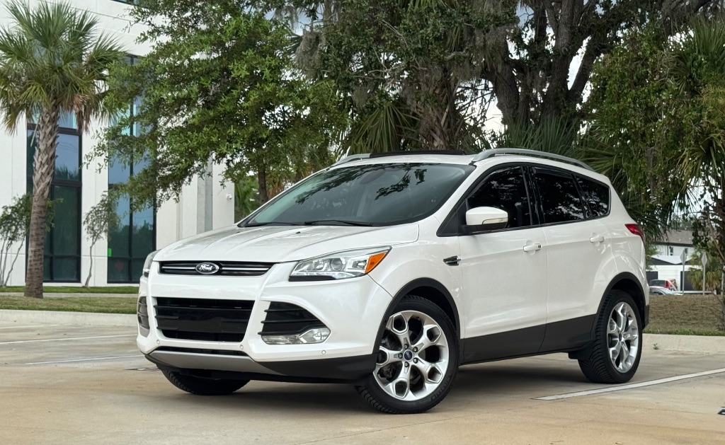 2016 Ford Escape - $8,395