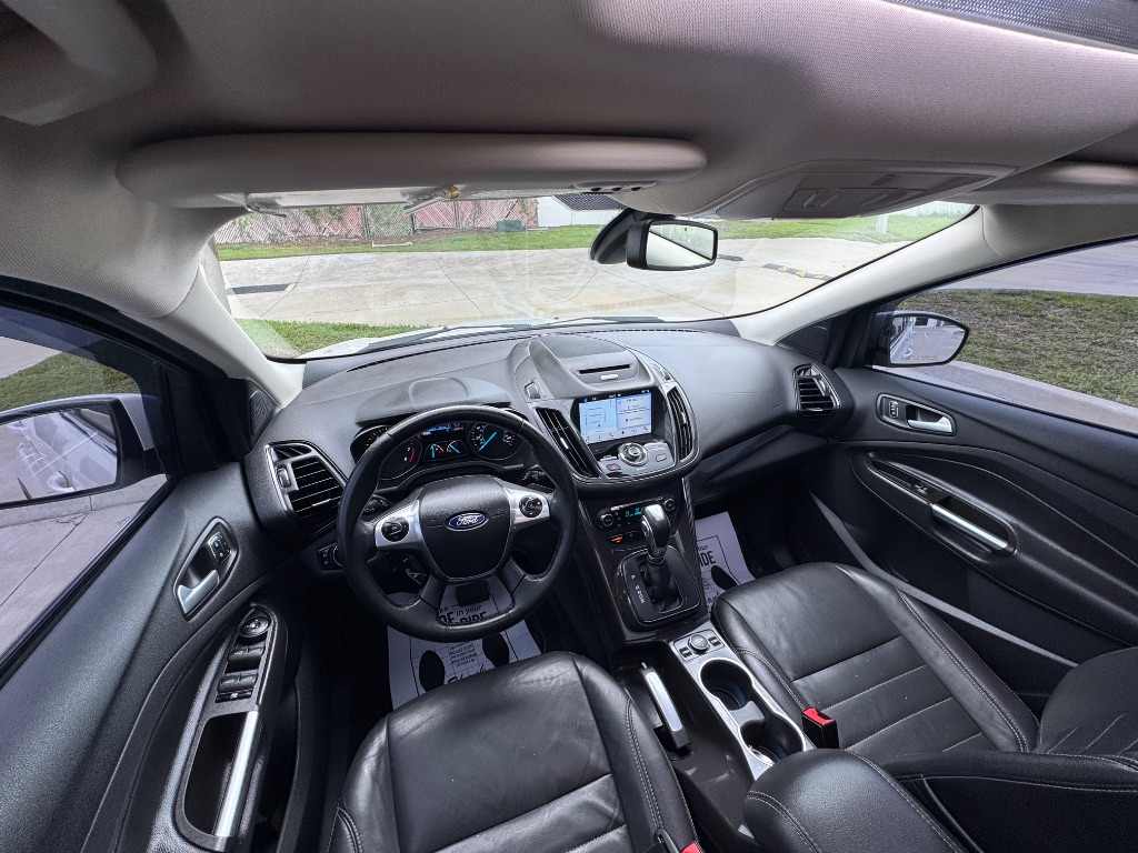 2016 Ford Escape - $8,395