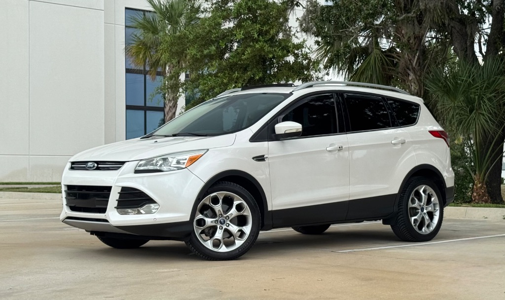 2016 Ford Escape - $8,395