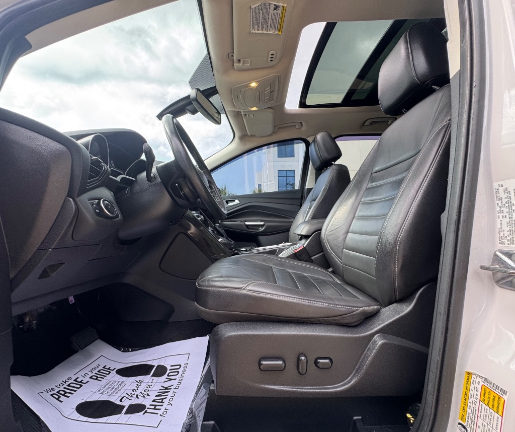 2016 Ford Escape - $8,395