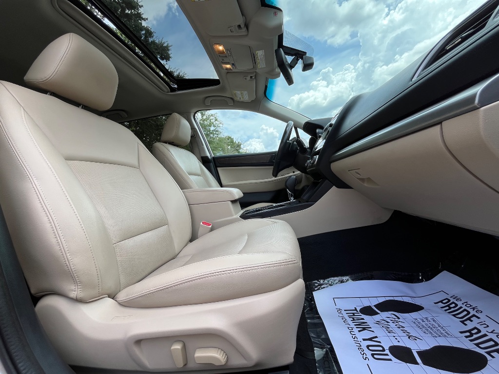 2017 Subaru Outback - $11,535