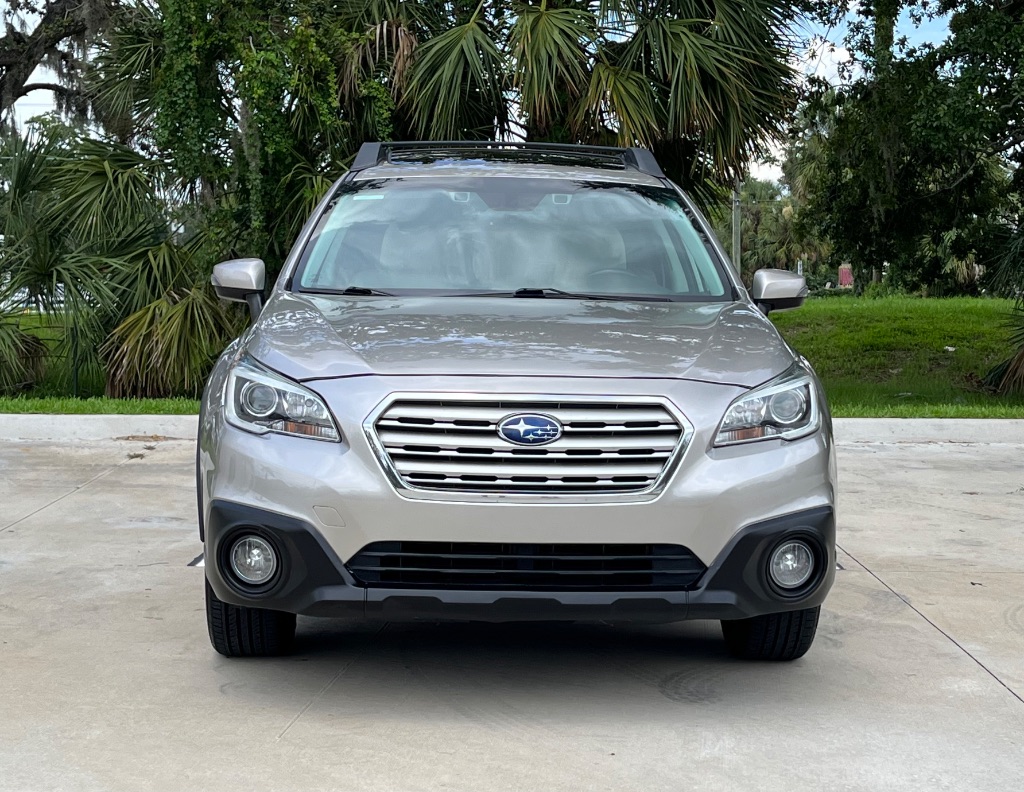 2017 Subaru Outback - $11,535