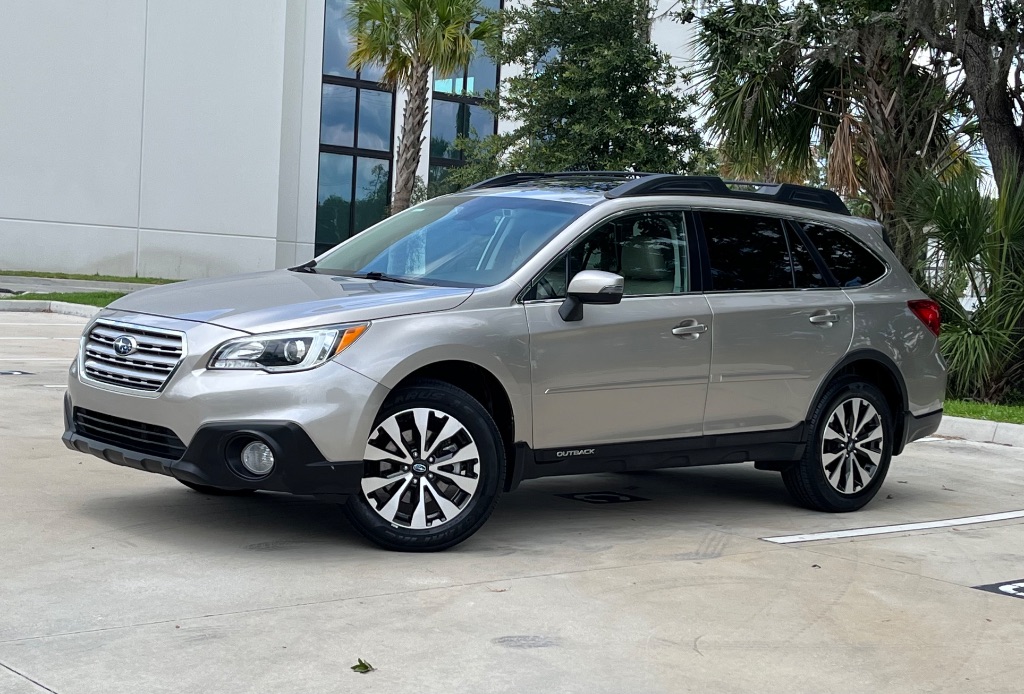 2017 Subaru Outback - $11,535