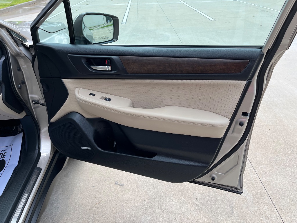 2017 Subaru Outback - $11,535