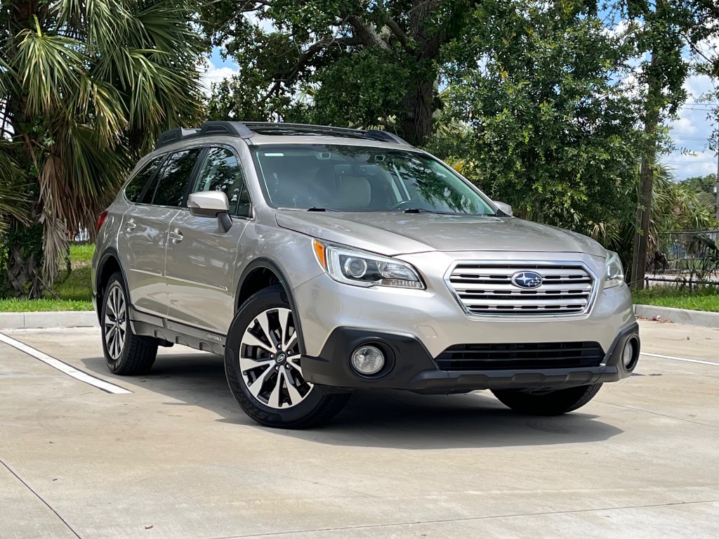 2017 Subaru Outback - $11,535