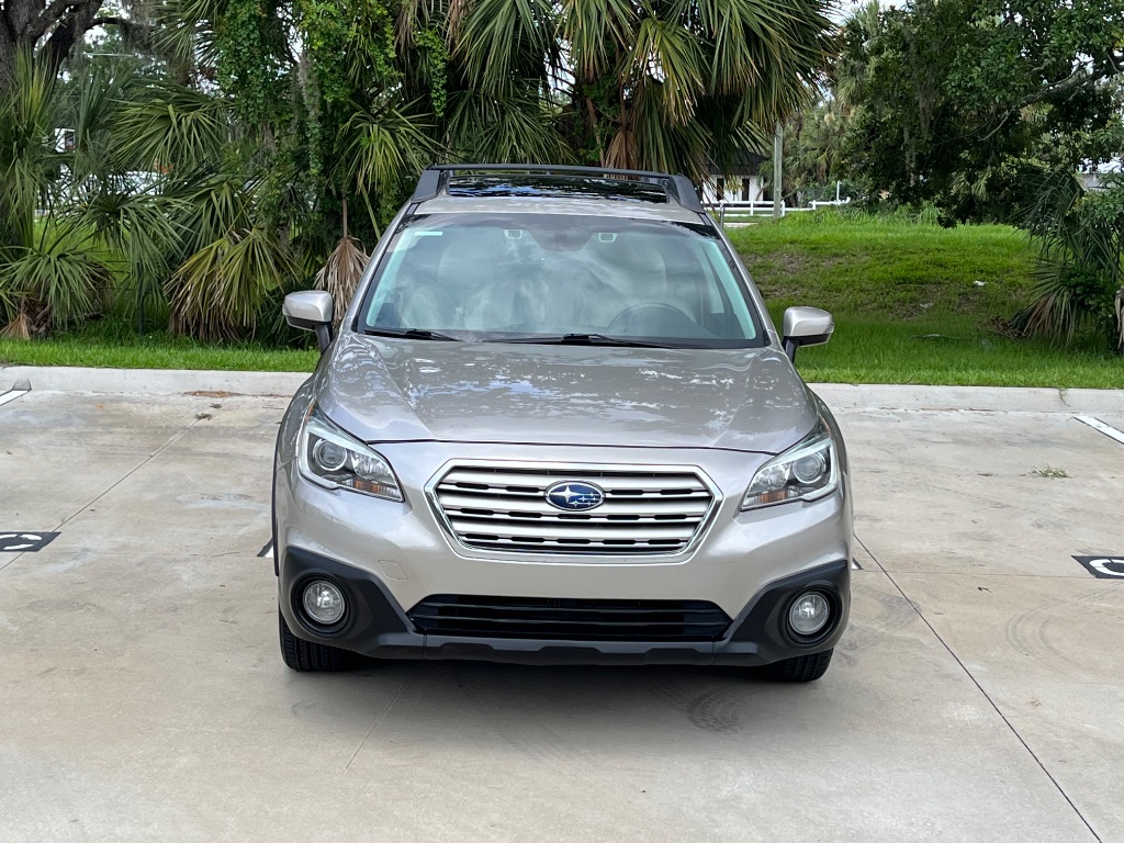 2017 Subaru Outback - $11,535