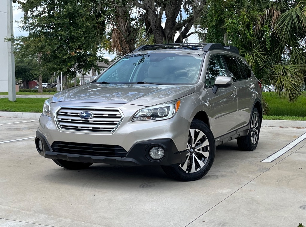 2017 Subaru Outback - $11,535