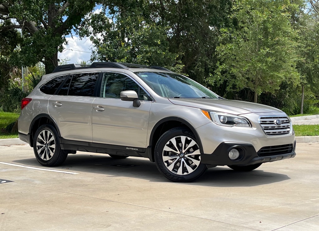2017 Subaru Outback - $11,535