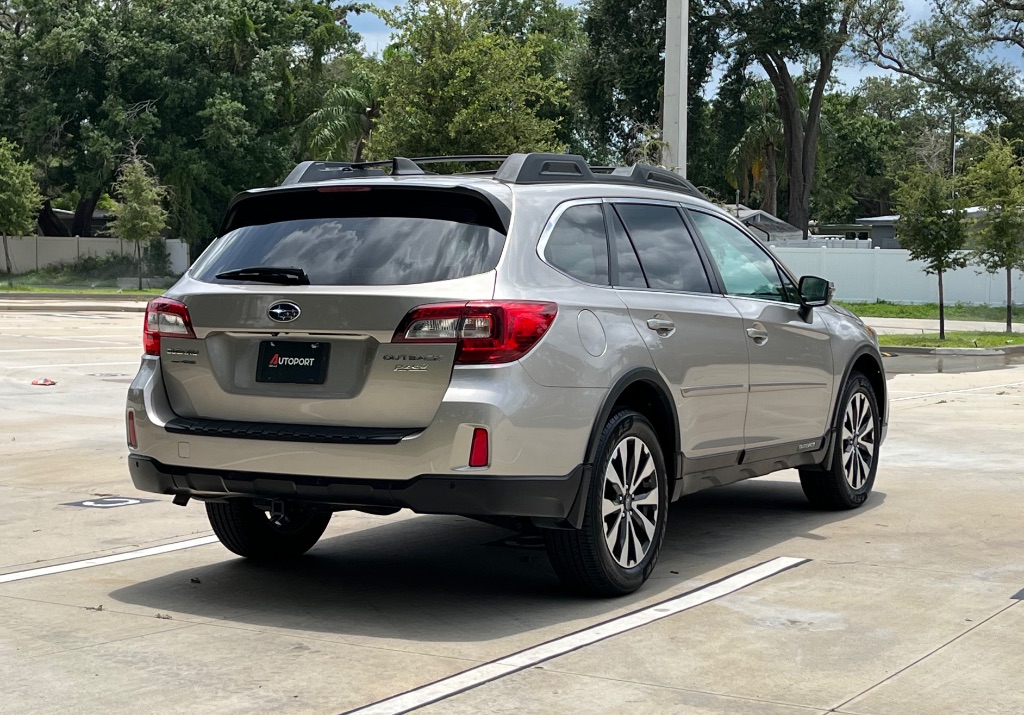 2017 Subaru Outback - $11,535