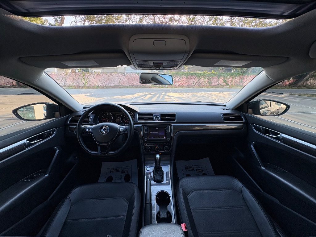 2017 Volkswagen Passat - $9,395