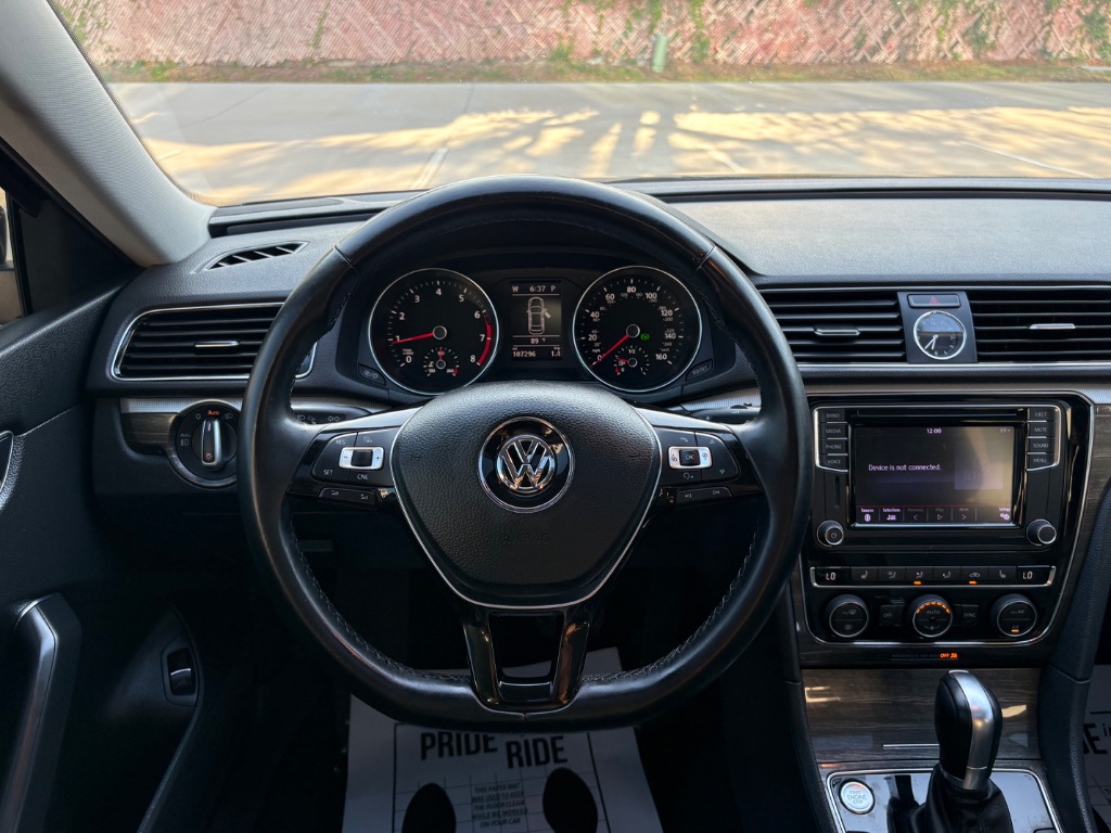 2017 Volkswagen Passat - $9,395